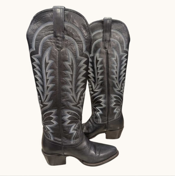 Like New Tecovas Abby Navy Bovine Cowboy Boots - Picture 5 of 6